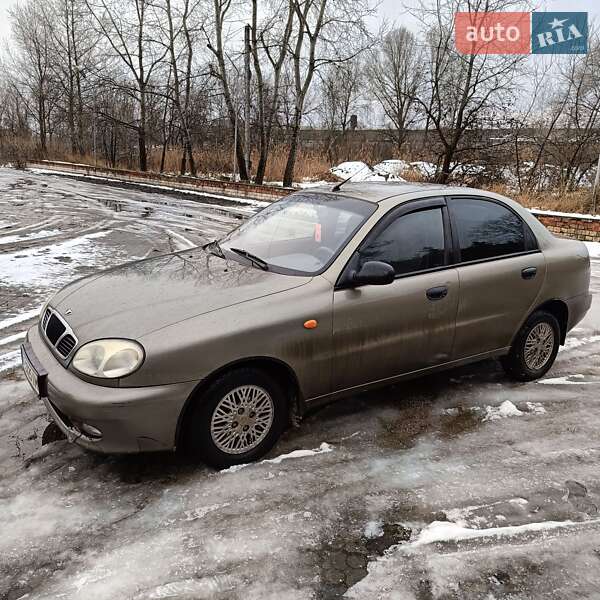 Седан Daewoo Lanos 2004 в Царичанке