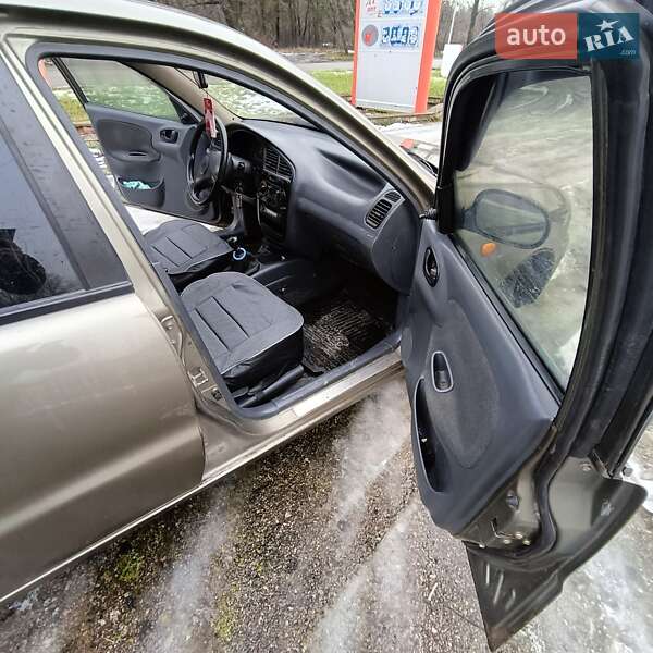 Седан Daewoo Lanos 2004 в Царичанке