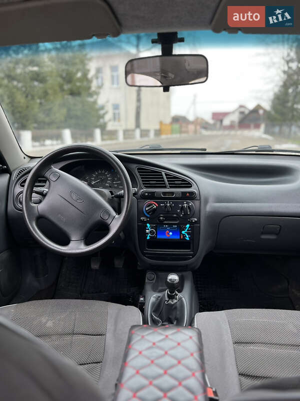 Седан Daewoo Lanos 2010 в Ивано-Франковске