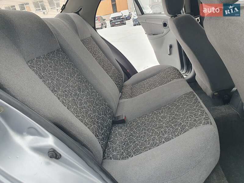 Седан Daewoo Lanos 2011 в Києві фото 10 Седан Daewoo Lanos 2011 в Києві