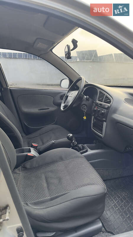 Седан Daewoo Lanos 2008 в Соленом