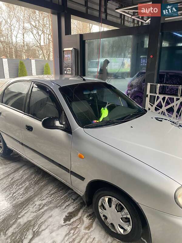 Хэтчбек Daewoo Lanos 2003 в Черкассах