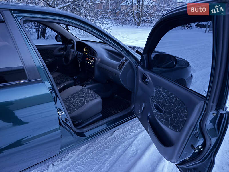 Седан Daewoo Lanos 2003 в Городище