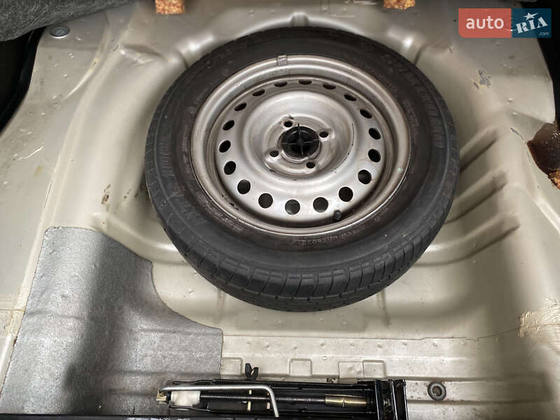 Седан Daewoo Lanos 2003 в Києві фото 34 Седан Daewoo Lanos 2003 в Києві