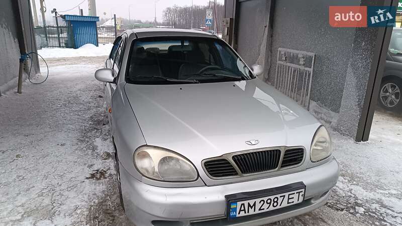 Седан Daewoo Lanos 2002 в Житомире