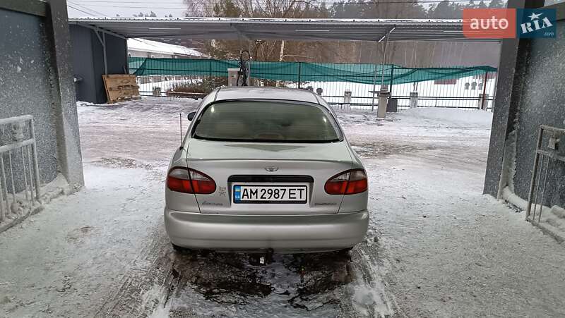 Седан Daewoo Lanos 2002 в Житомире