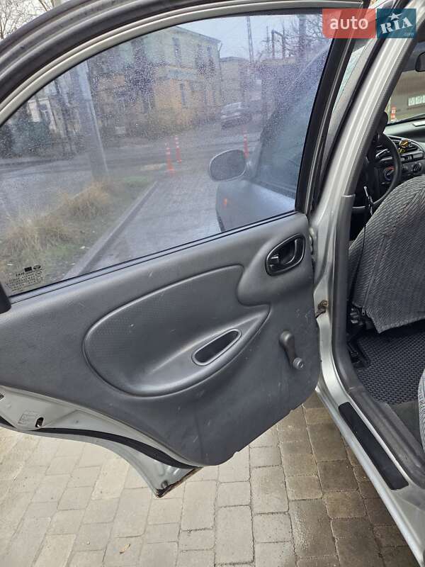 Седан Daewoo Lanos 1998 в Одессе