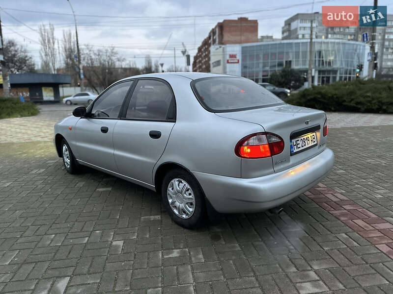Седан Daewoo Lanos 2003 в Николаеве