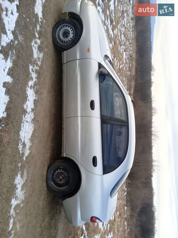 Седан Daewoo Lanos 2003 в Дрогобыче