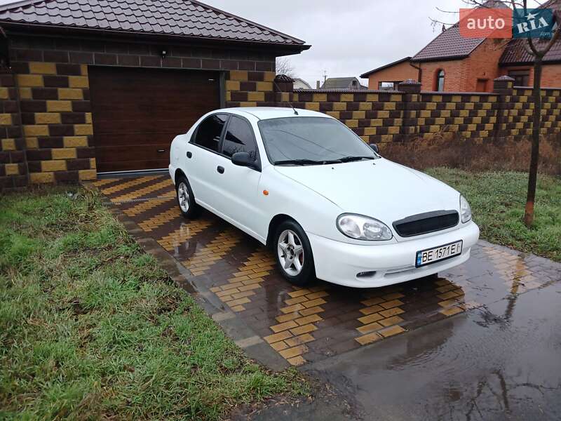 2008 Daewoo Lanos, VIN Y6DTF69YD8W421036:plate — фото 1 (autoria)