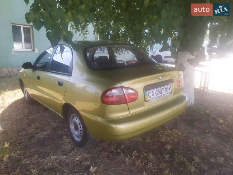 Седан Daewoo Lanos 2006 в Каневе