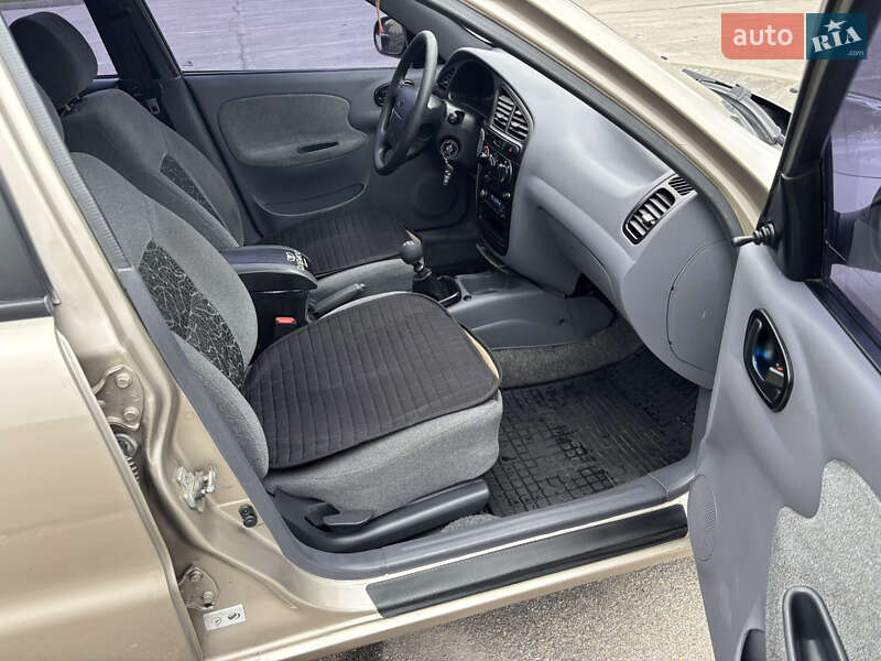 Седан Daewoo Lanos 2008 в Запорожье