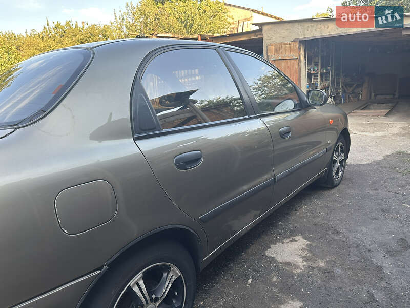 Седан Daewoo Lanos 2005 в Николаеве