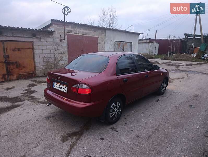Седан Daewoo Lanos 2007 в Новониколаевке