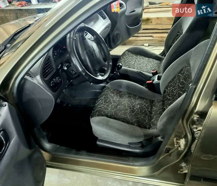 Седан Daewoo Lanos 2005 в Чорткове