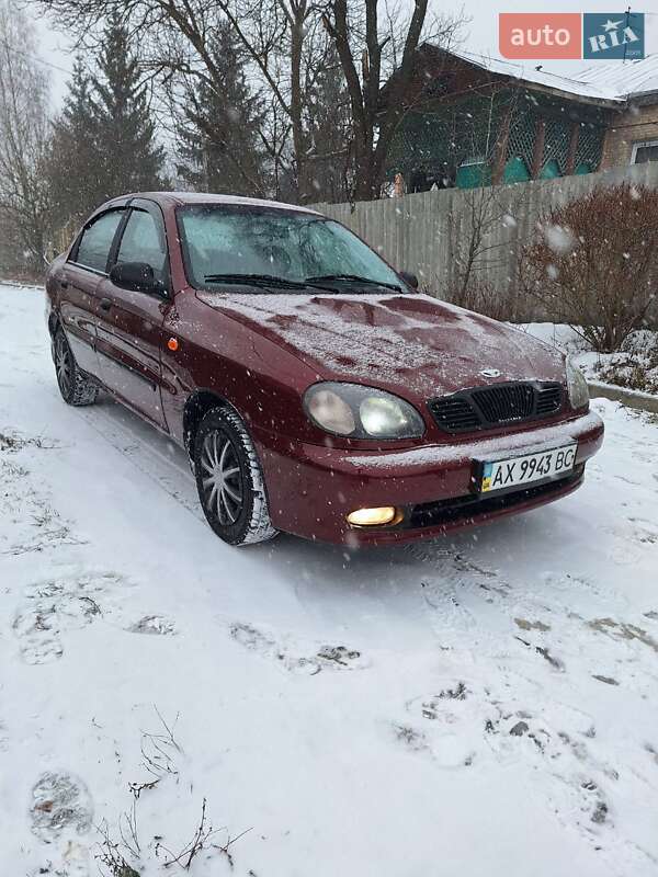 Седан Daewoo Lanos 1998 в Харькове