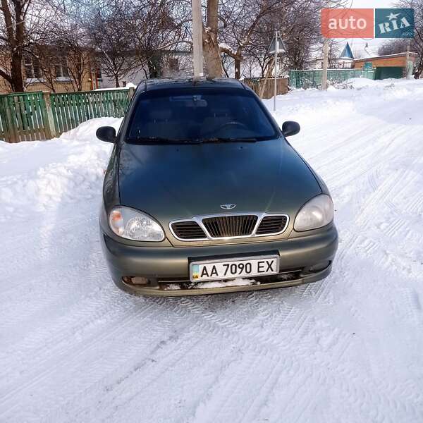 Седан Daewoo Lanos 2004 в Попельне