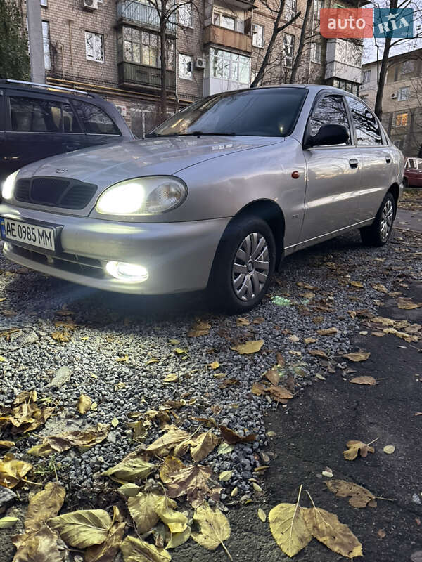Седан Daewoo Lanos 2004 в Днепре