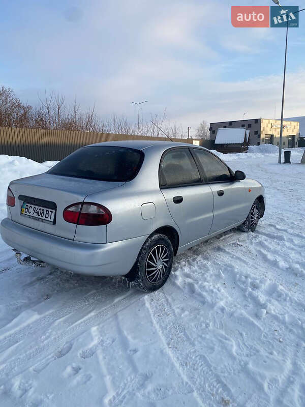 Седан Daewoo Lanos 2008 в Сарнах