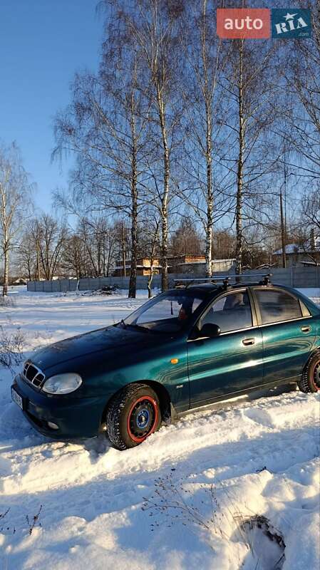 Седан Daewoo Lanos 2004 в Сновську