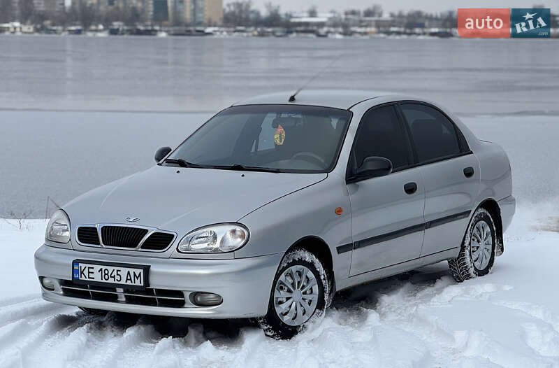 Седан Daewoo Lanos 2004 в Днепре