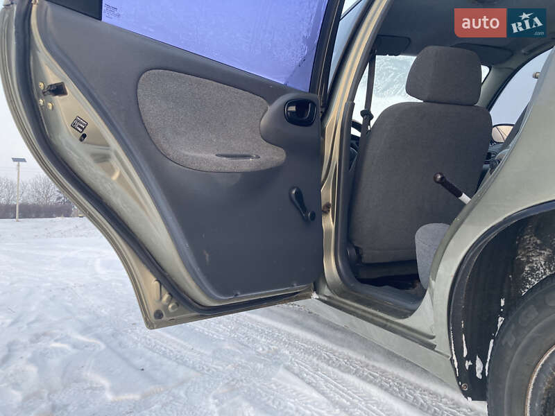 Седан Daewoo Lanos 2006 в Барышевке