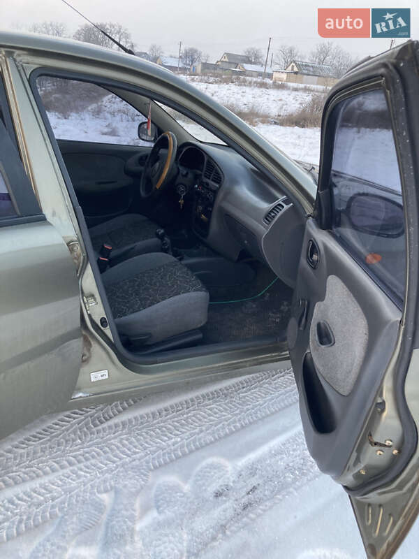 Седан Daewoo Lanos 2006 в Барышевке