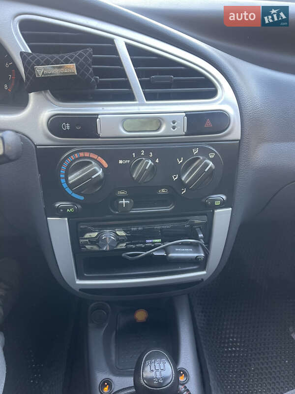 Седан Daewoo Lanos 2012 в Запорожье