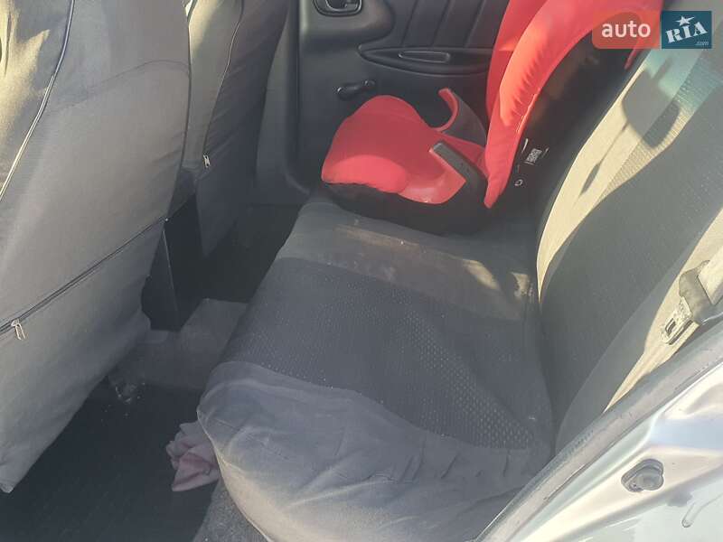 Седан Daewoo Lanos 2005 в Харькове