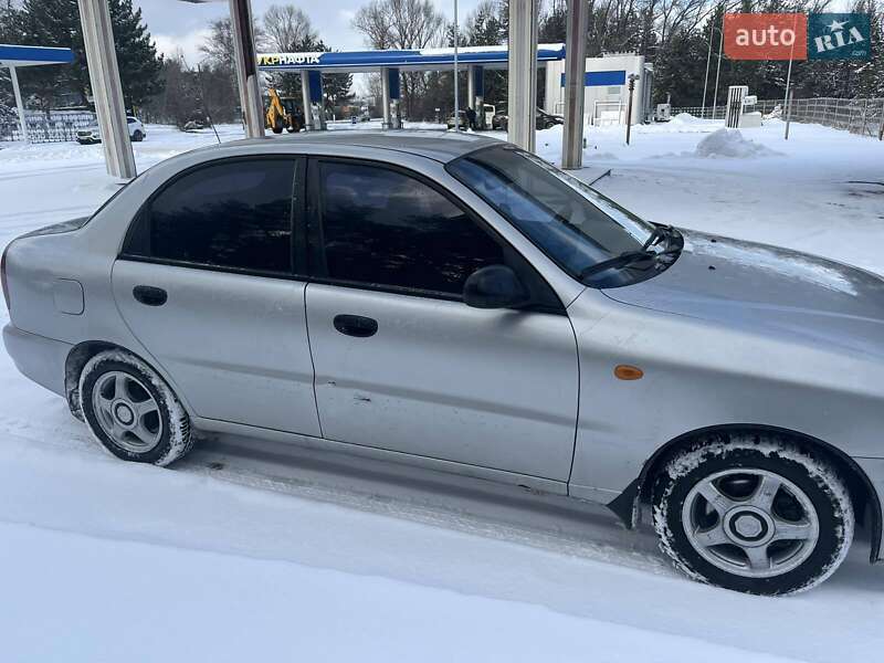 Седан Daewoo Lanos 2003 в Горишних Плавнях