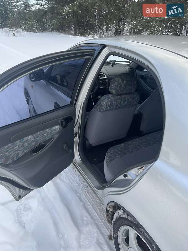 Седан Daewoo Lanos 2003 в Горишних Плавнях