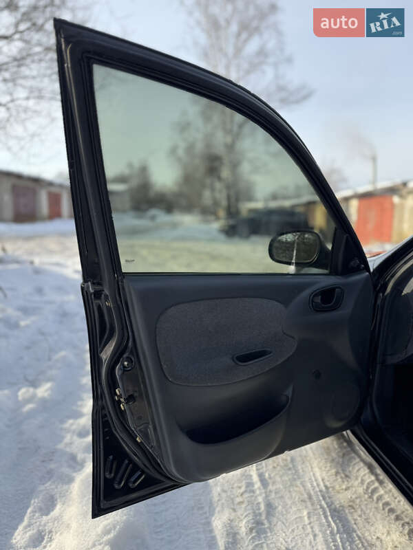 Седан Daewoo Lanos 2006 в Шостке