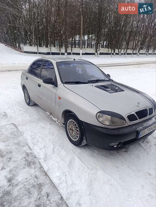 Седан Daewoo Lanos 2003 в Дунаївцях