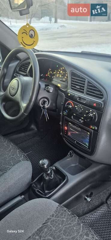 Седан Daewoo Lanos 2008 в Краснограде