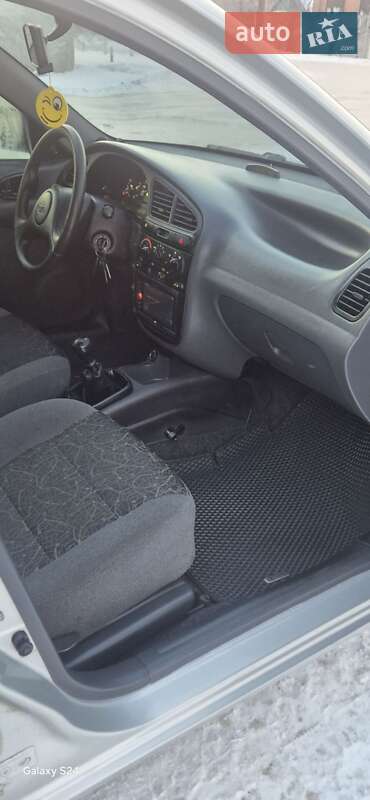 Седан Daewoo Lanos 2008 в Краснограде