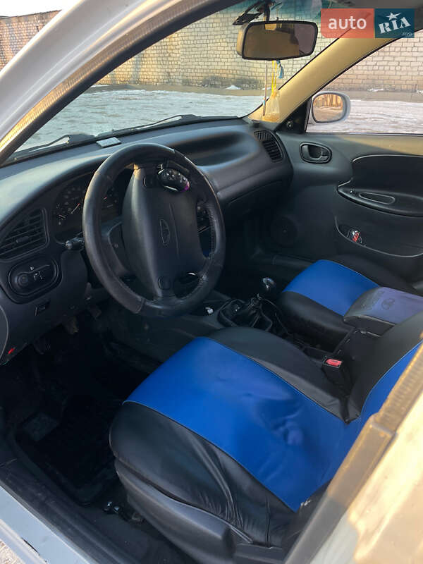 Седан Daewoo Lanos 1998 в Кременчуге