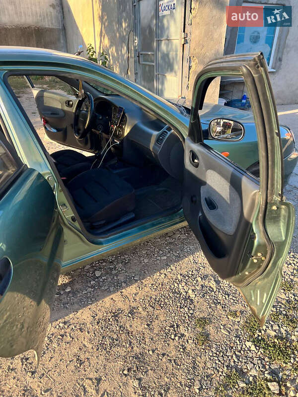 Седан Daewoo Lanos 2006 в Вознесенську
