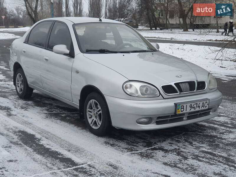 Седан Daewoo Lanos 2005 в Кременчуці