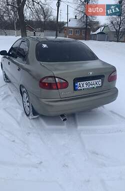Седан Daewoo Lanos 2004 в Валках