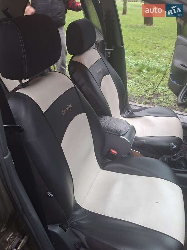 Седан Daewoo Lanos 2006 в Киеве