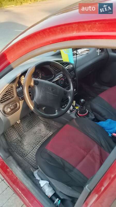 Седан Daewoo Lanos 2008 в Львові