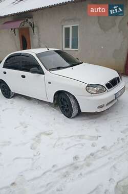 Седан Daewoo Lanos 2004 в Борщеве