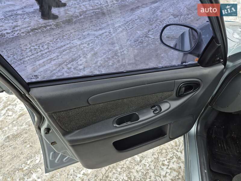 Седан Daewoo Lanos 2012 в Василькові