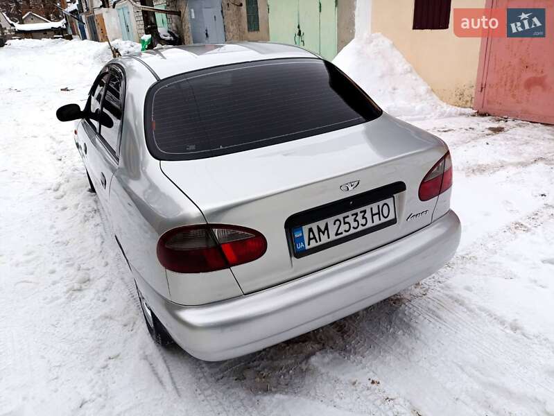 Седан Daewoo Lanos 2004 в Житомирі