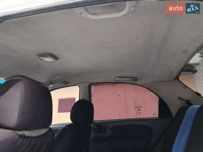 Седан Daewoo Lanos 2004 в Житомирі