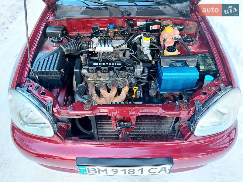 Седан Daewoo Lanos 2009 в Тростянці