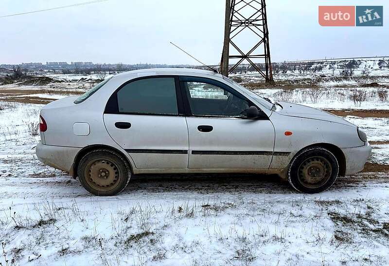 Седан Daewoo Lanos 2003 в Херсоне