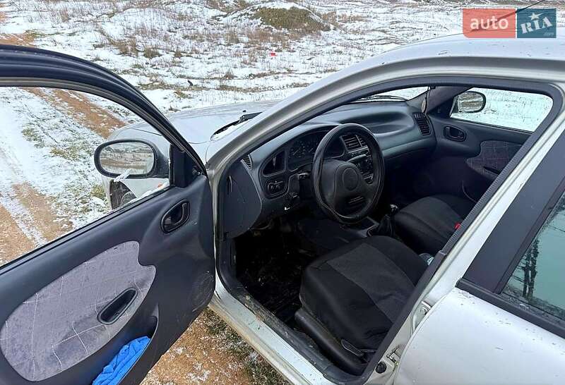 Седан Daewoo Lanos 2003 в Херсоне