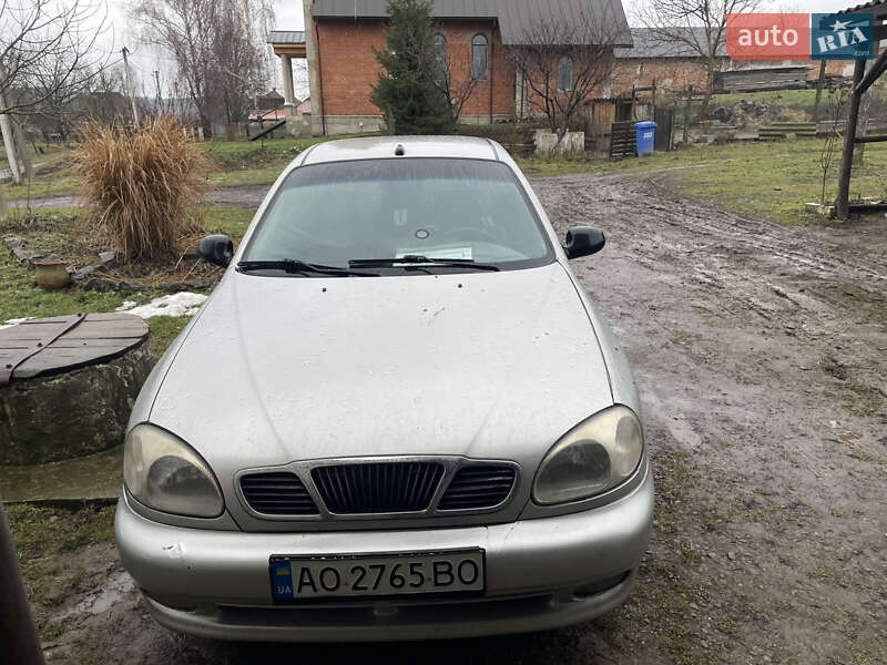 Седан Daewoo Lanos 2004 в Мукачево