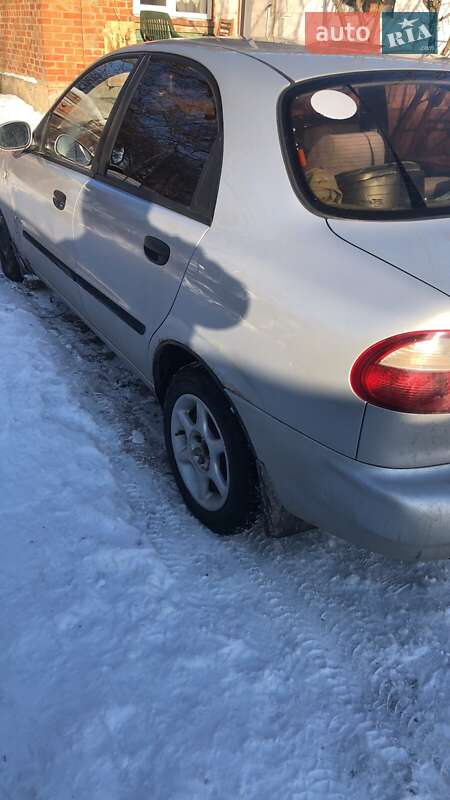 Седан Daewoo Lanos 2004 в Виннице